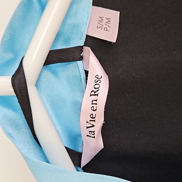 La Vie En Rose Black Satin Kimono, Size S/M - Picture 2 of 5